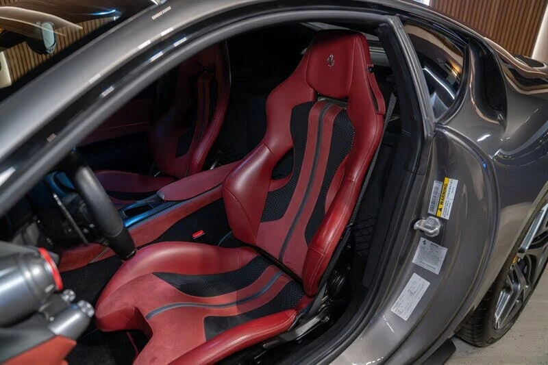 2019 Ferrari 812 Superfast - Image 21 of 31