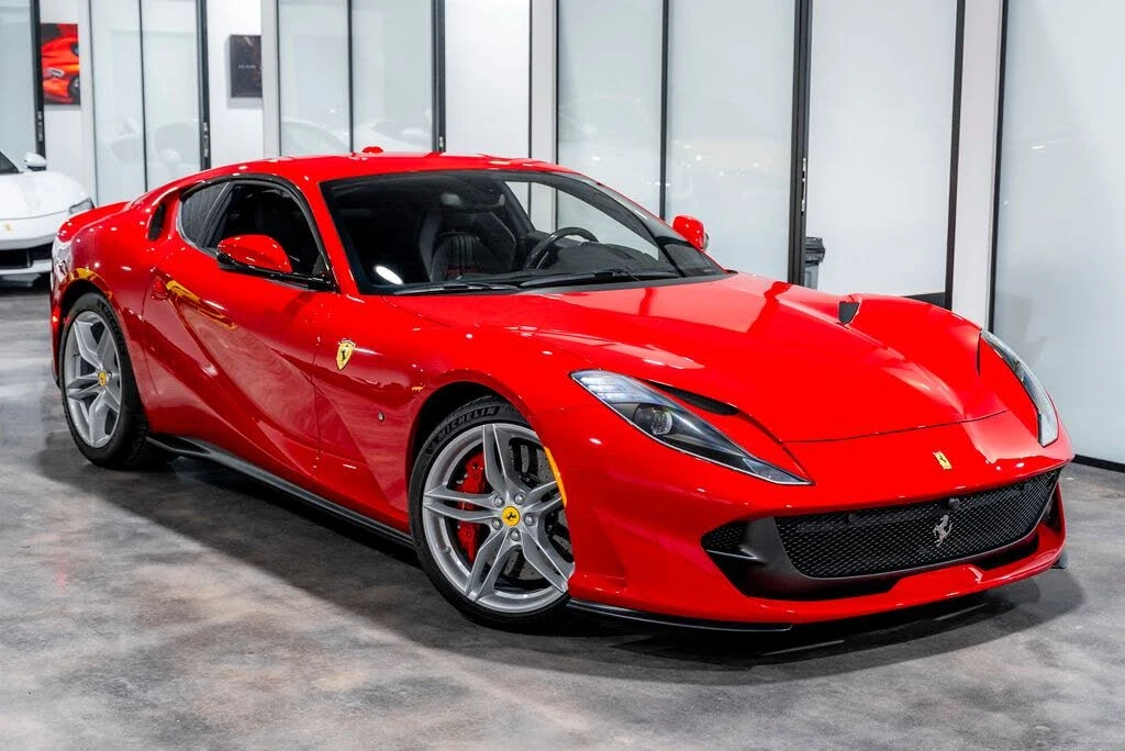 2019 Ferrari 812 Superfast - Image 10 of 31