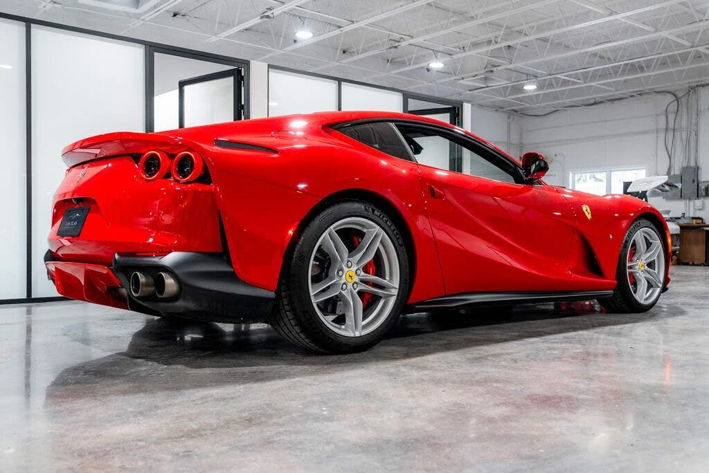 2019 Ferrari 812 Superfast - Image 25 of 31