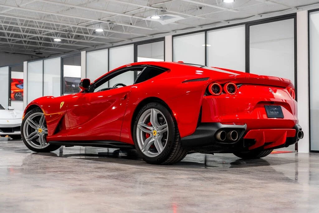 2019 Ferrari 812 Superfast - Image 8 of 31