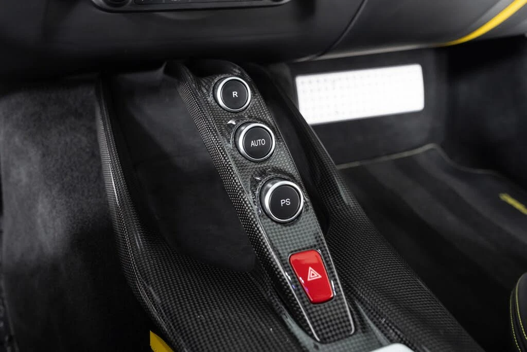 2019 Ferrari 812 Superfast - Image 20 of 31