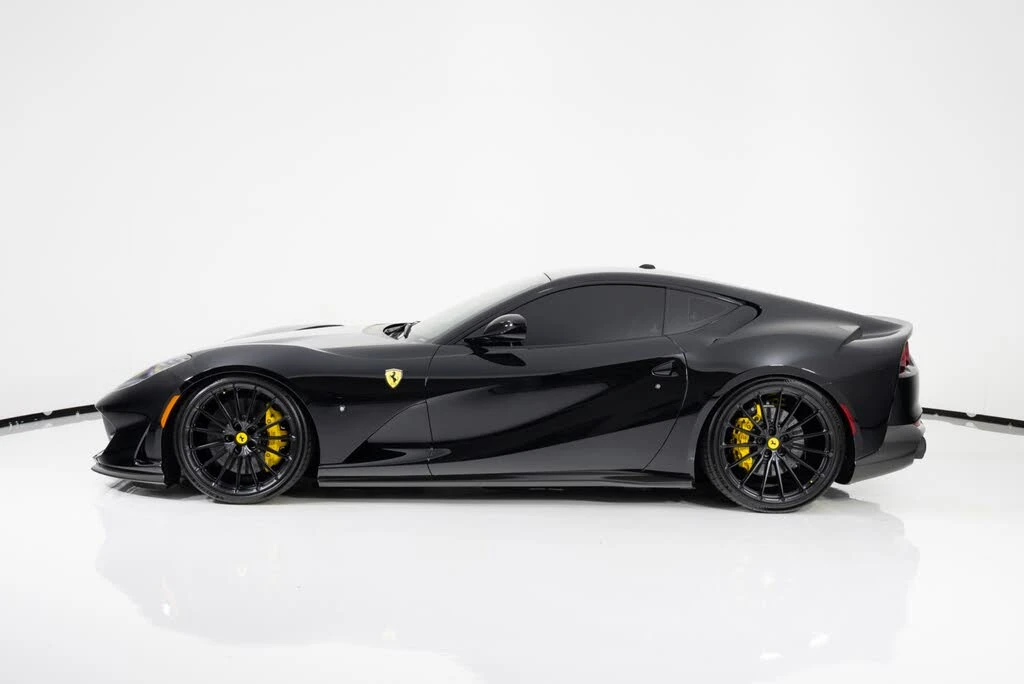 2019 Ferrari 812 Superfast - Image 6 of 31