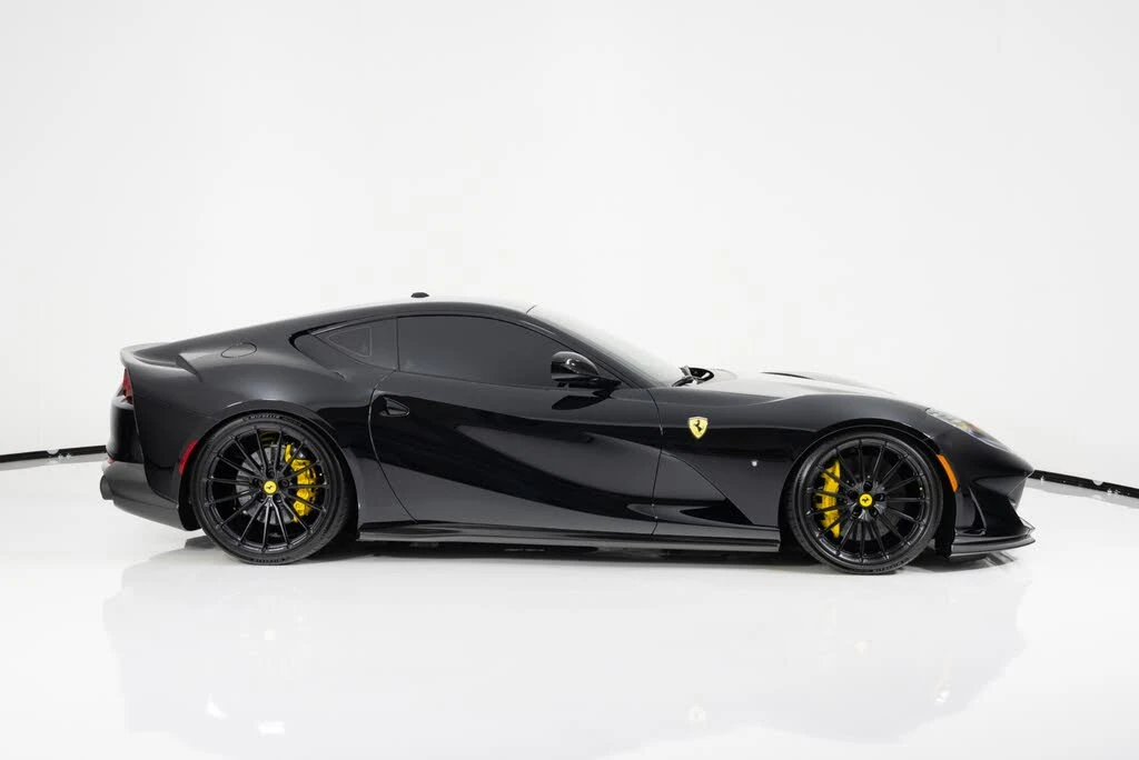 2019 Ferrari 812 Superfast - Image 2 of 31