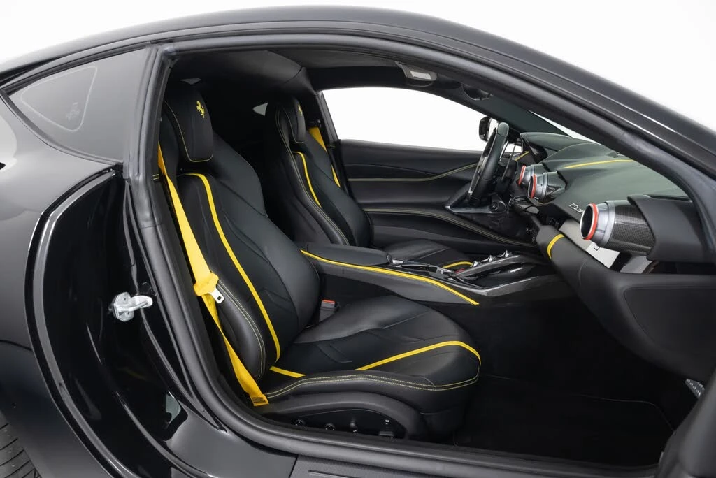 2019 Ferrari 812 Superfast - Image 26 of 31