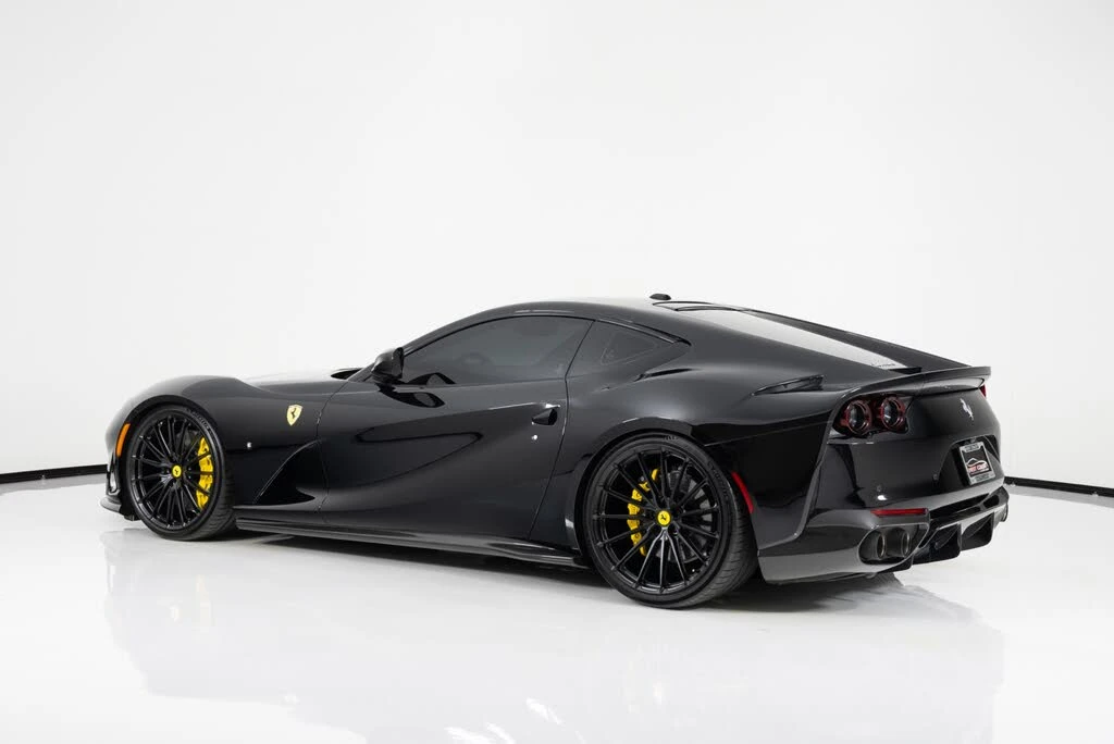 2019 Ferrari 812 Superfast - Image 5 of 31