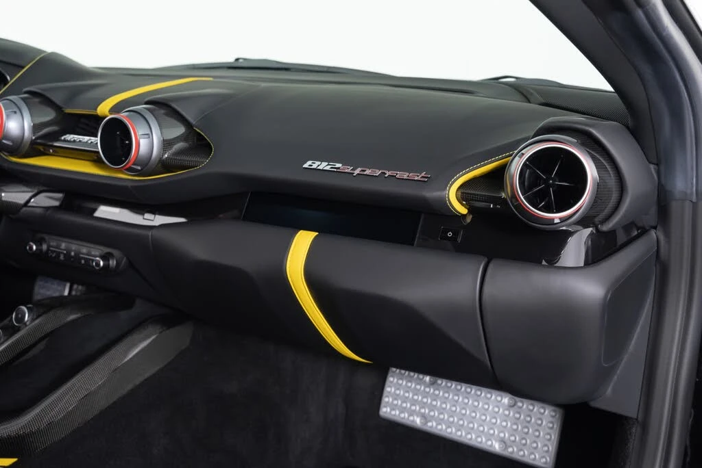 2019 Ferrari 812 Superfast - Image 27 of 31