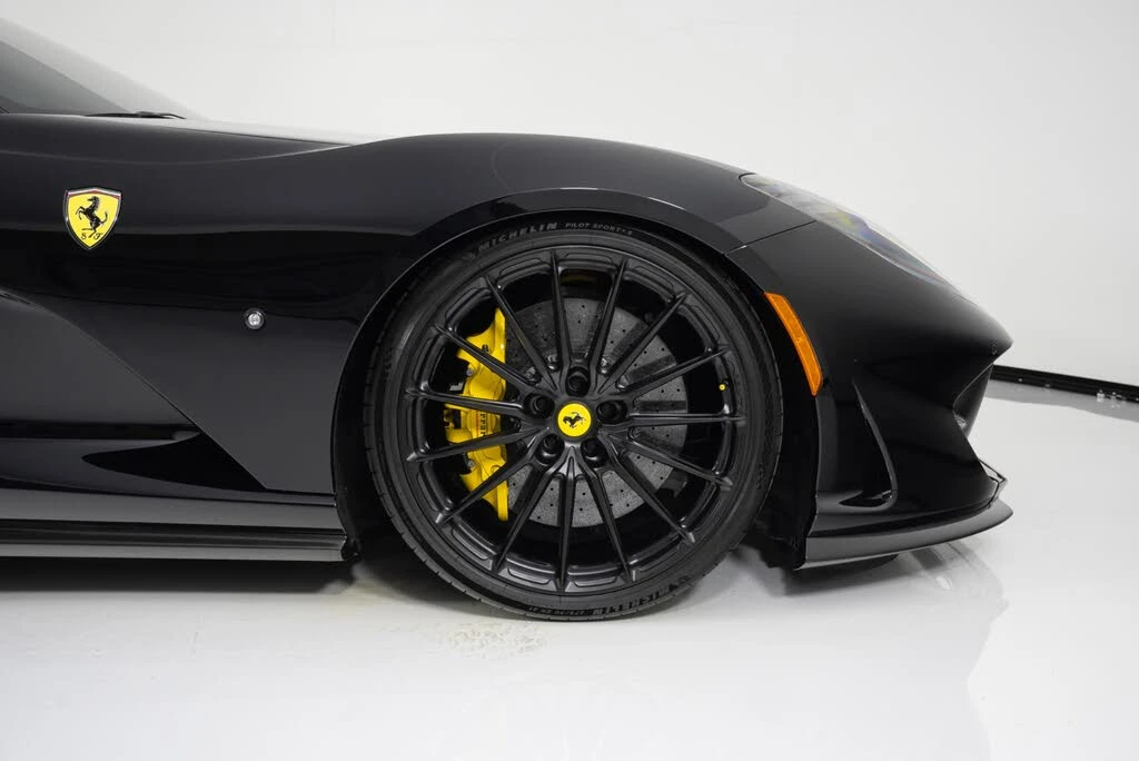 2019 Ferrari 812 Superfast - Image 12 of 31