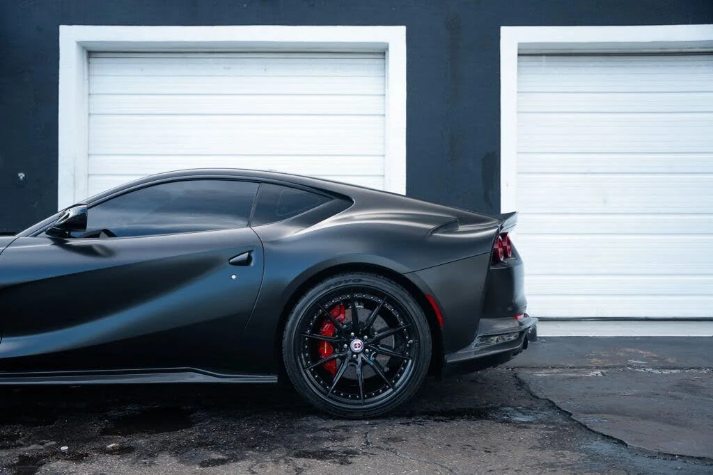 2019 Ferrari 812 Superfast - Image 9 of 31