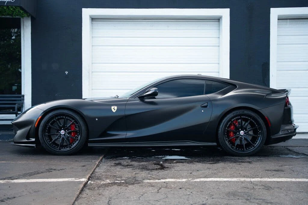 2019 Ferrari 812 Superfast - Image 7 of 31