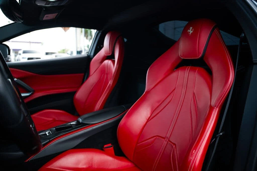 2019 Ferrari 812 Superfast - Image 15 of 31