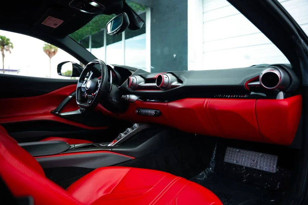 2019 Ferrari 812 Superfast - Image 17 of 31