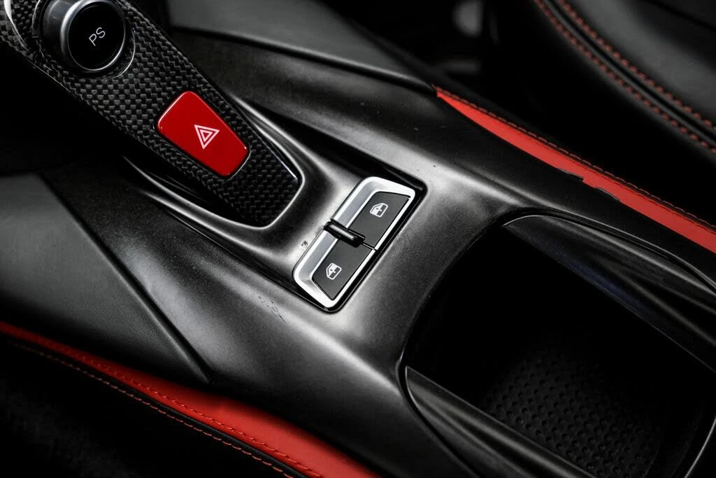 2019 Ferrari 812 Superfast - Image 29 of 31