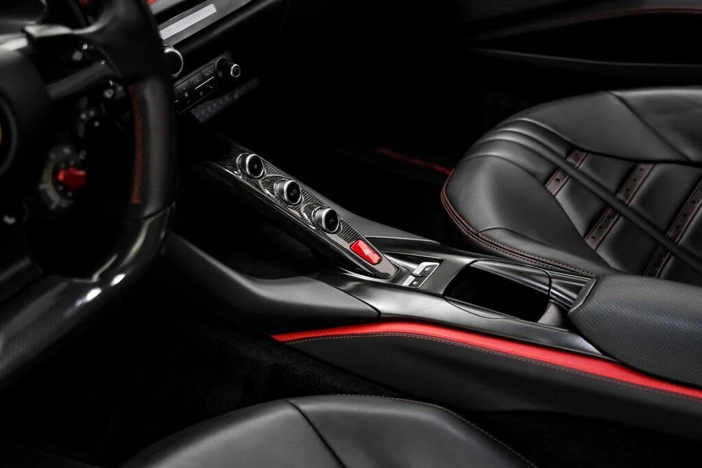 2019 Ferrari 812 Superfast - Image 26 of 31