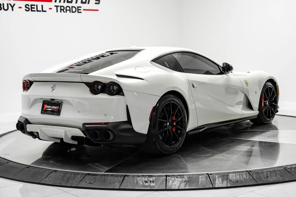2019 Ferrari 812 Superfast - Image 9 of 31