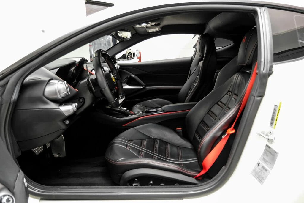 2019 Ferrari 812 Superfast - Image 6 of 31