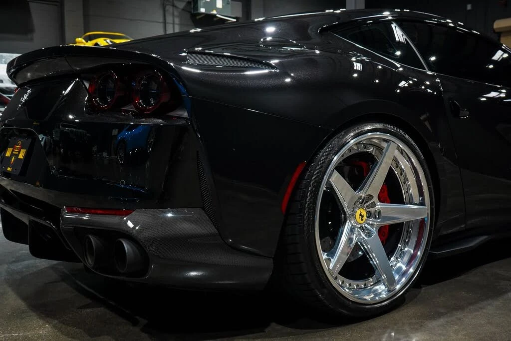 2019 Ferrari 812 Superfast - Image 24 of 31