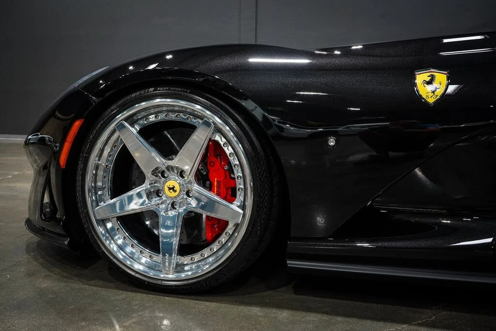 2019 Ferrari 812 Superfast - Image 18 of 31