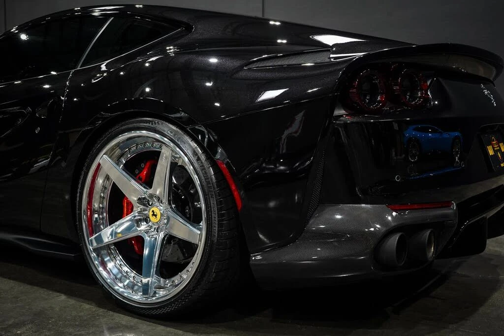 2019 Ferrari 812 Superfast - Image 20 of 31