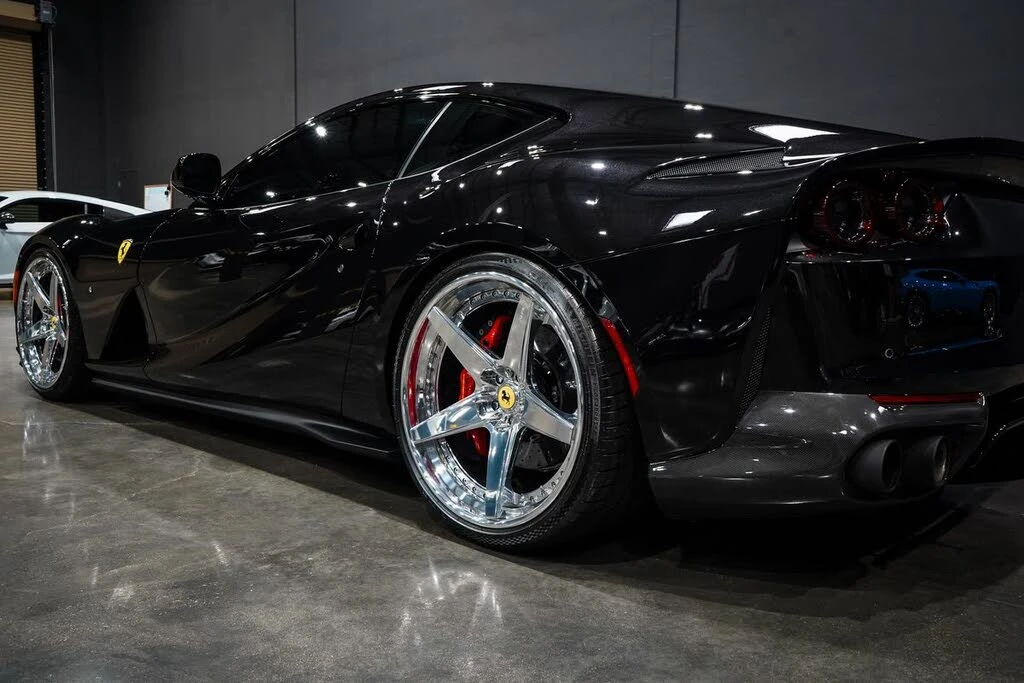 2019 Ferrari 812 Superfast - Image 21 of 31