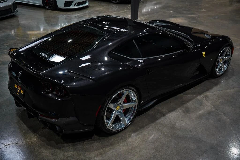 2019 Ferrari 812 Superfast - Image 16 of 31