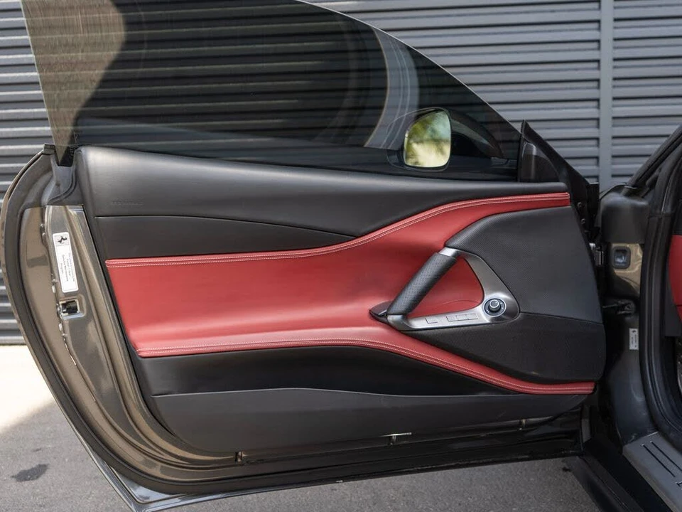 2019 Ferrari 812 Superfast - Image 25 of 28