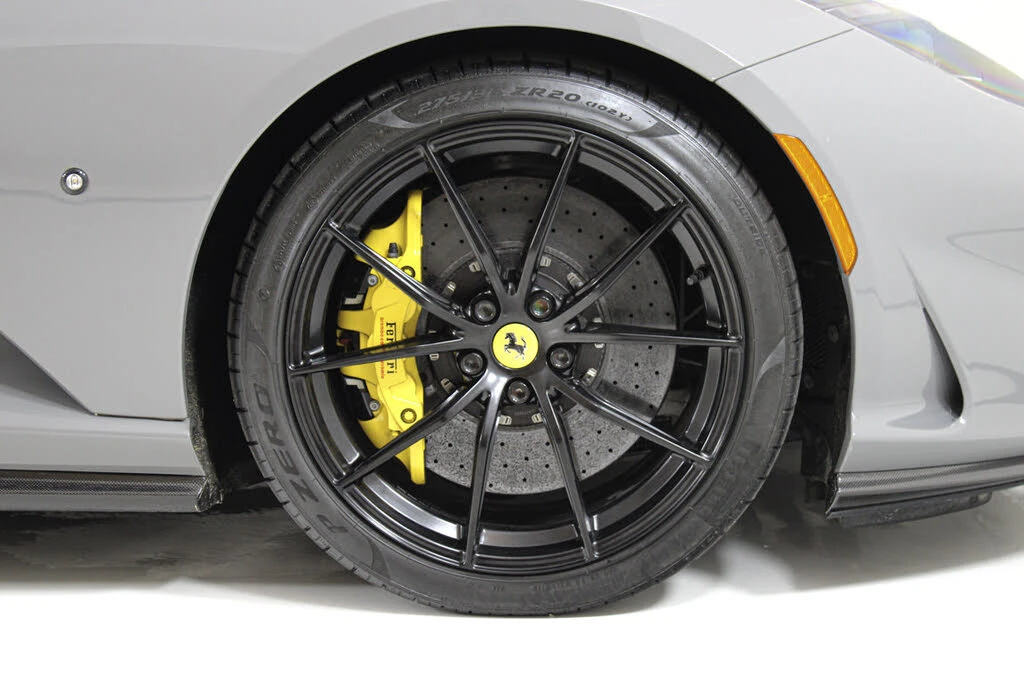2019 Ferrari 812 Superfast - Image 18 of 31