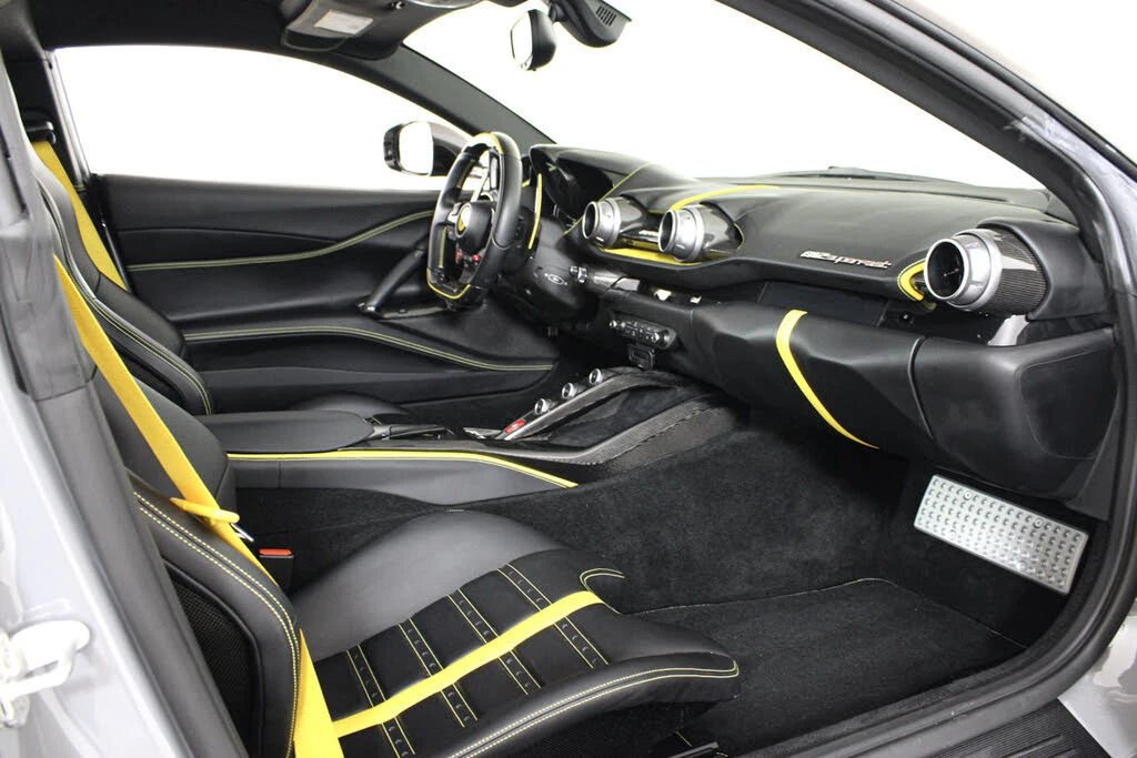 2019 Ferrari 812 Superfast - Image 25 of 31