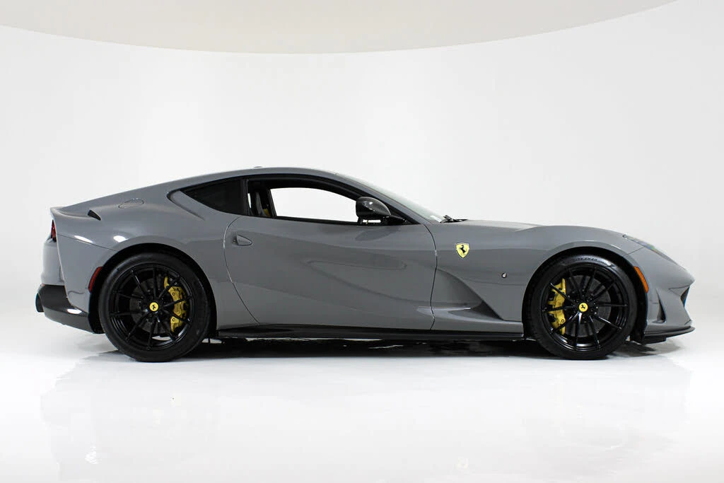 2019 Ferrari 812 Superfast - Image 10 of 31