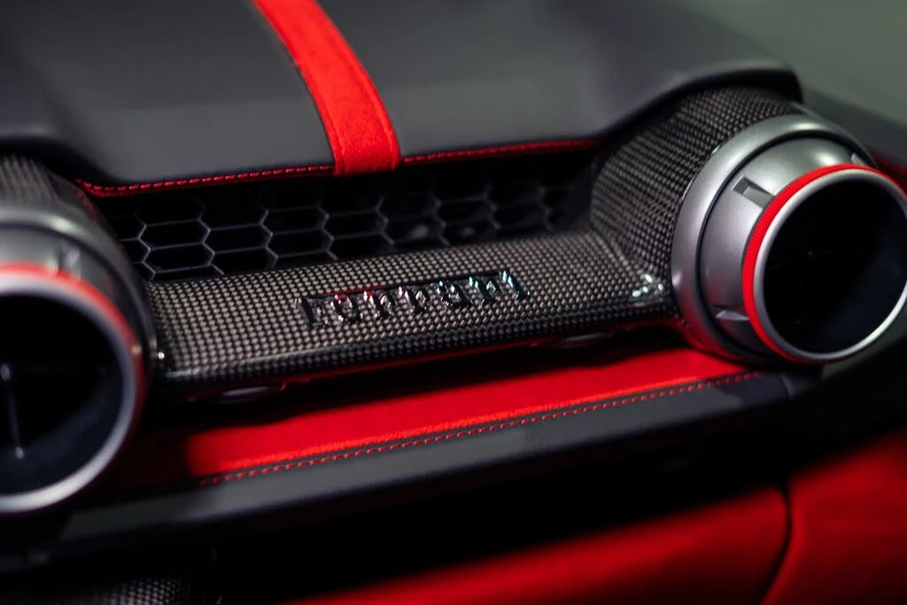 2019 Ferrari 812 Superfast - Image 9 of 31