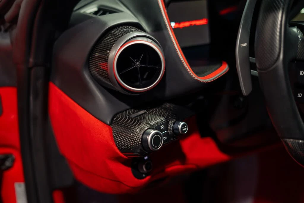2019 Ferrari 812 Superfast - Image 19 of 31