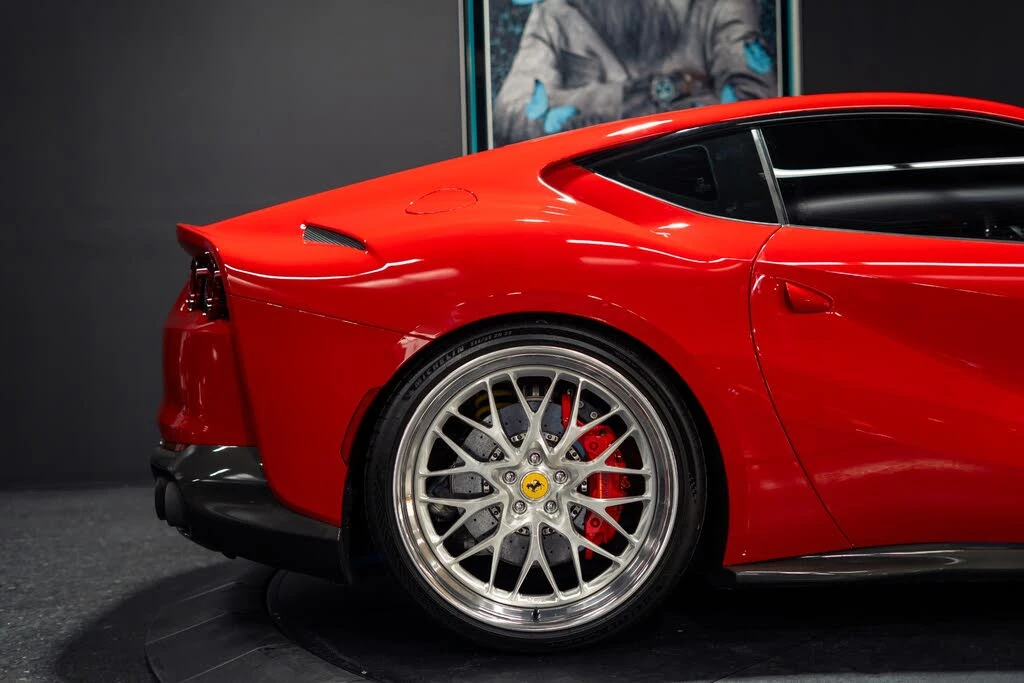 2019 Ferrari 812 Superfast - Image 6 of 31