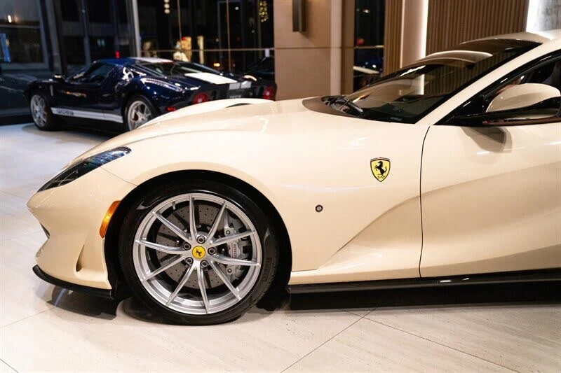 2019 Ferrari 812 Superfast - Image 14 of 31