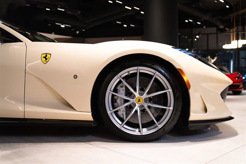 2019 Ferrari 812 Superfast - Image 8 of 31
