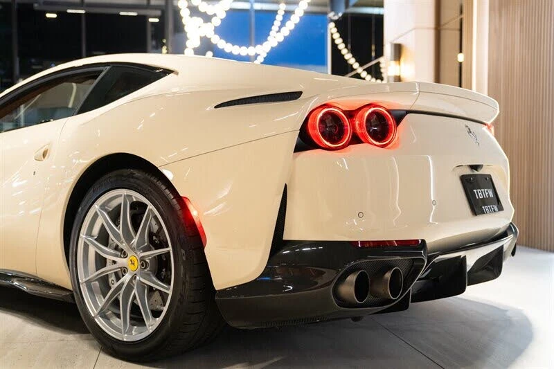 2019 Ferrari 812 Superfast - Image 13 of 31