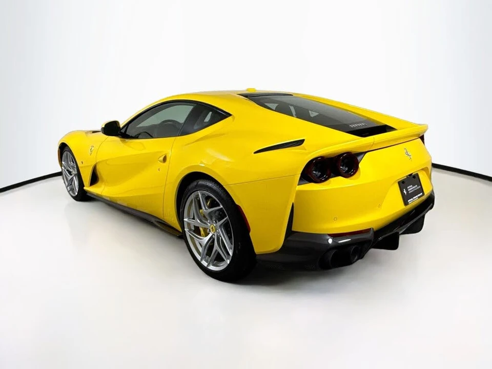 2019 Ferrari 812 Superfast - Image 5 of 6