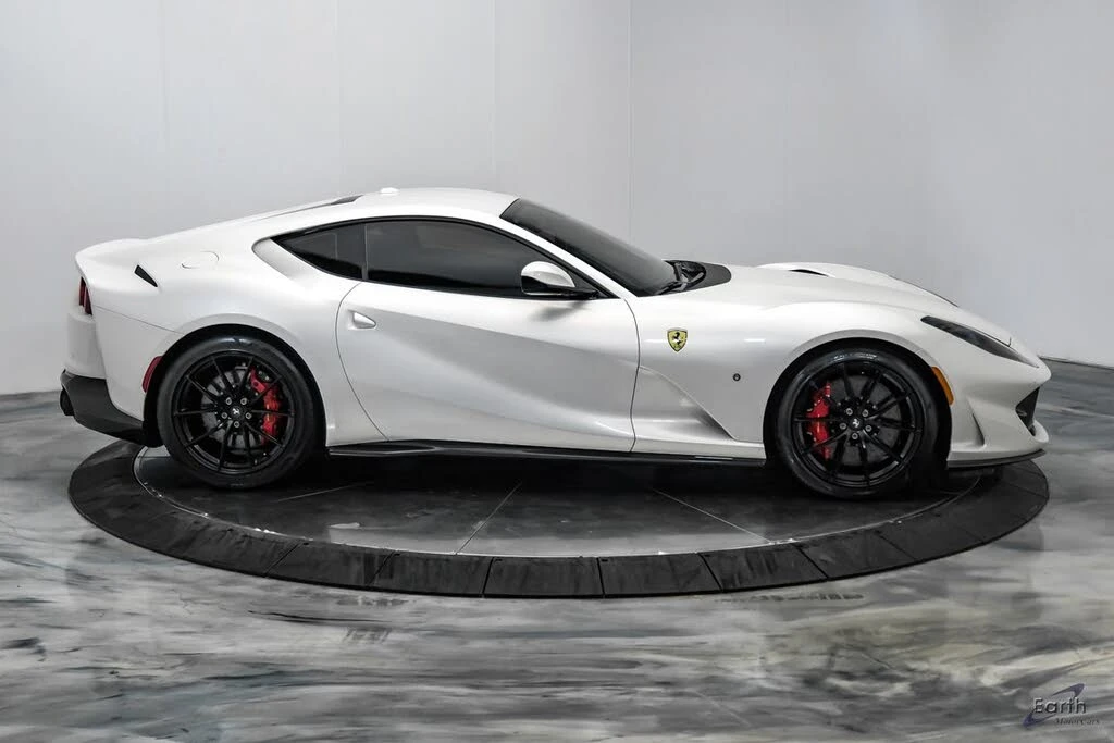 2019 Ferrari 812 Superfast - Image 25 of 31