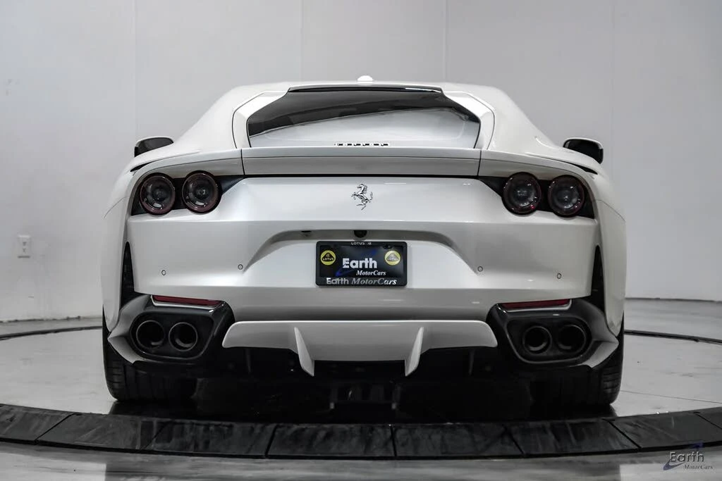 2019 Ferrari 812 Superfast - Image 15 of 31