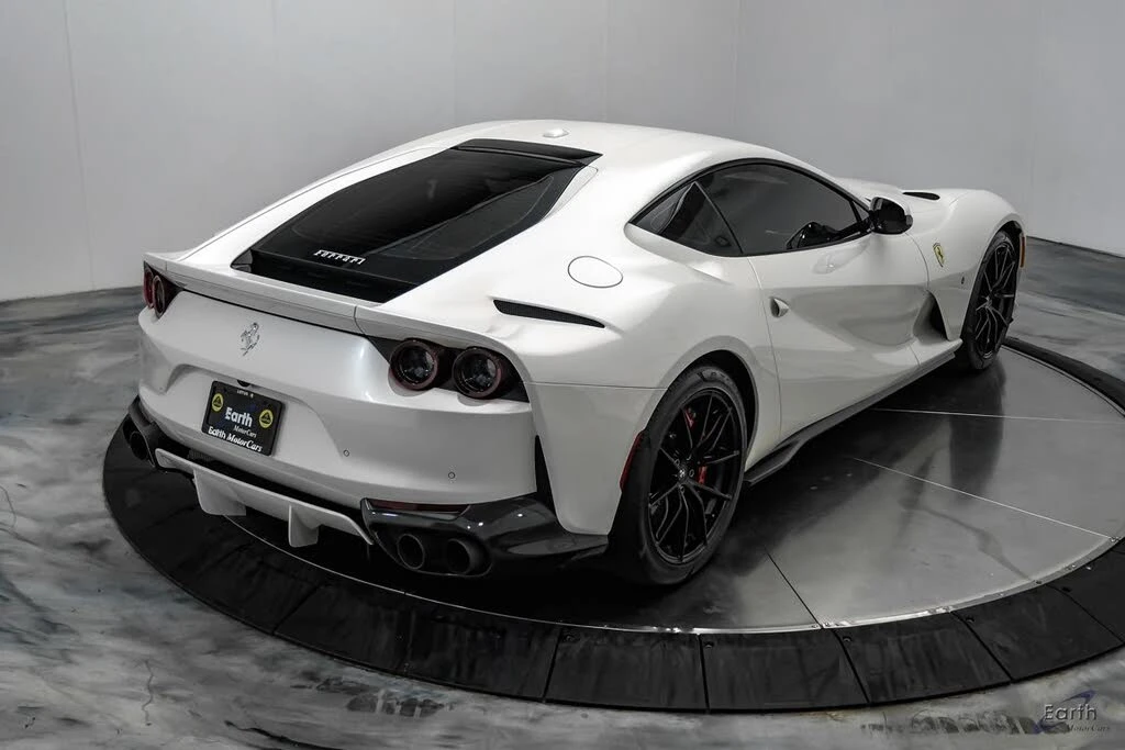 2019 Ferrari 812 Superfast - Image 21 of 31