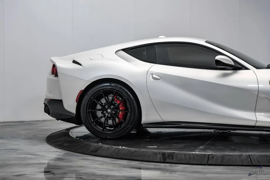 2019 Ferrari 812 Superfast - Image 26 of 31