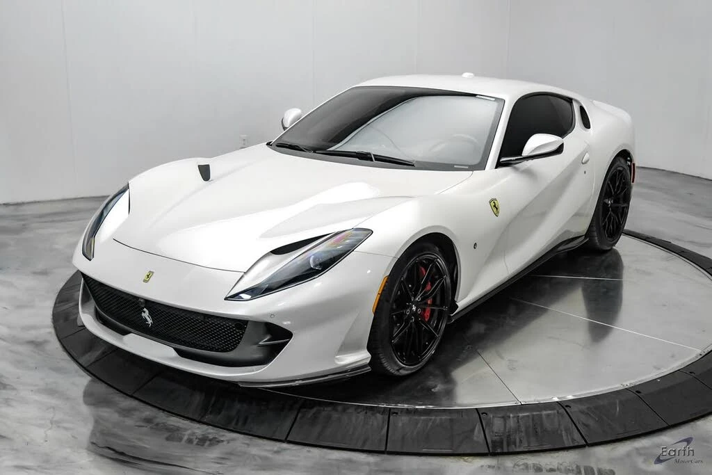2019 Ferrari 812 Superfast - Image 7 of 31