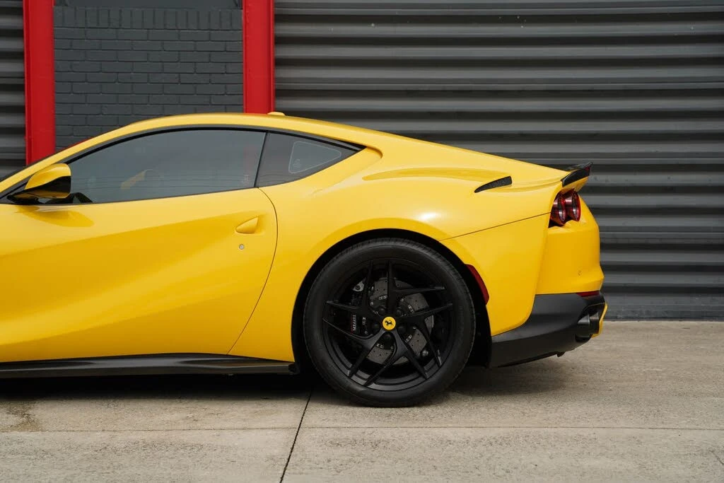2019 Ferrari 812 Superfast - Image 14 of 31