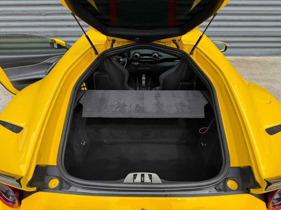 2019 Ferrari 812 Superfast - Image 28 of 31
