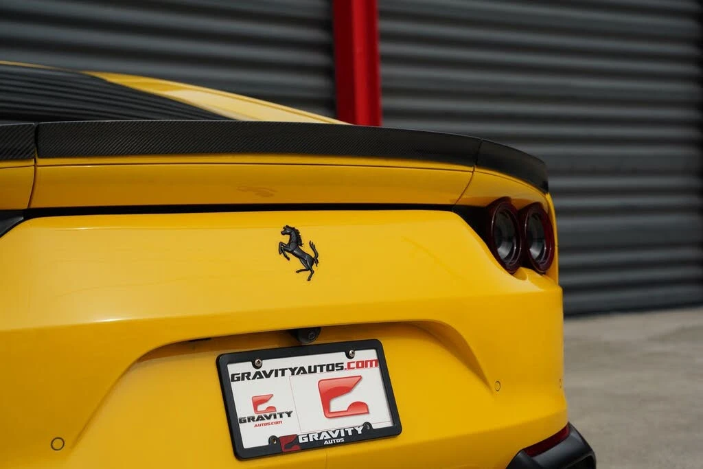 2019 Ferrari 812 Superfast - Image 15 of 31