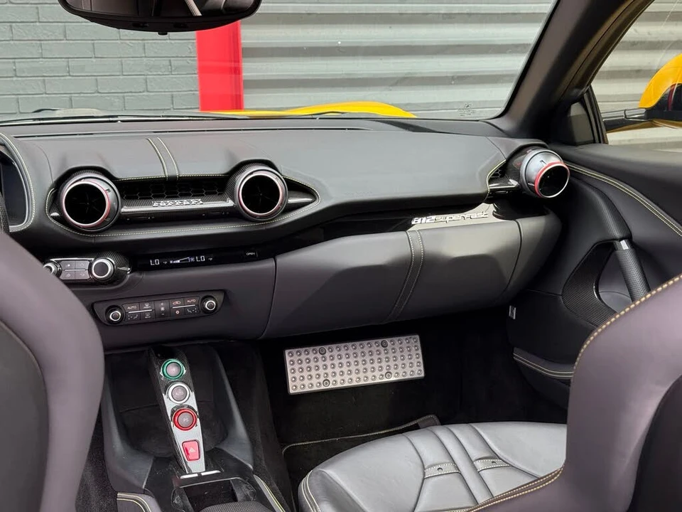2019 Ferrari 812 Superfast - Image 27 of 31