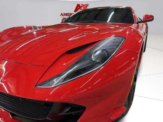 2019 Ferrari 812 Superfast - Image 16 of 31