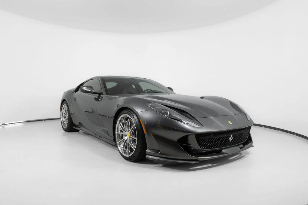 2019 Ferrari 812 Superfast - Image 11 of 31