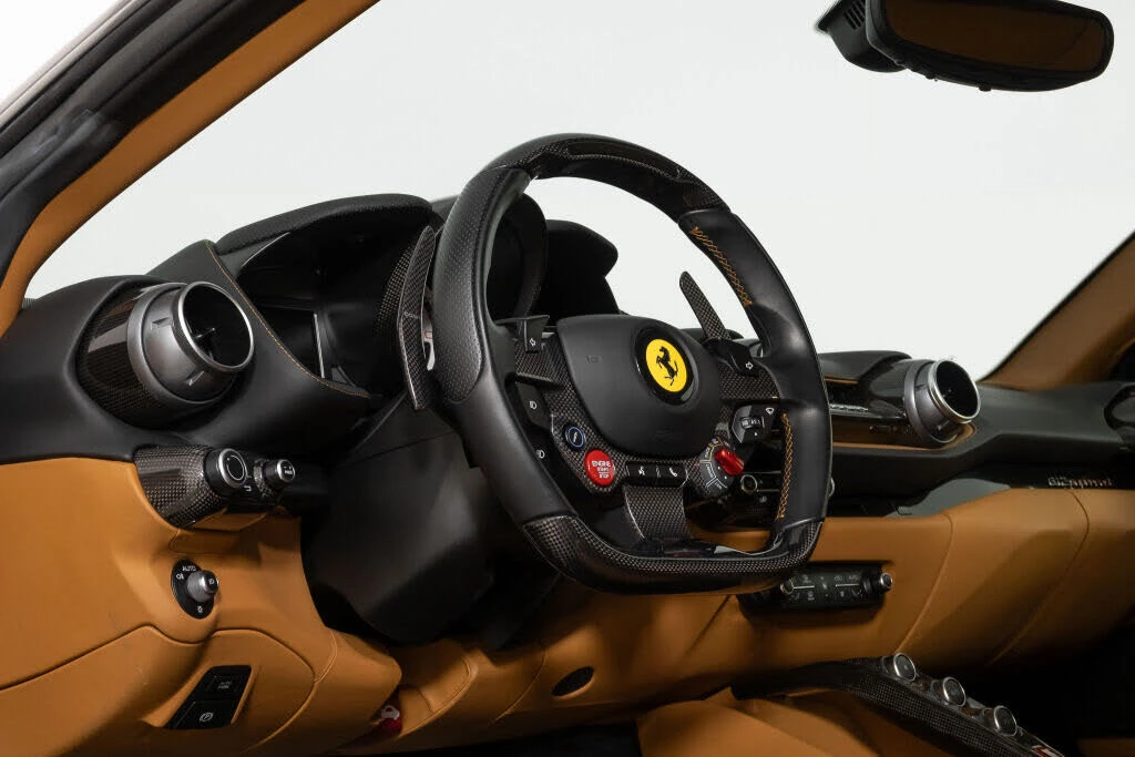 2019 Ferrari 812 Superfast - Image 28 of 31