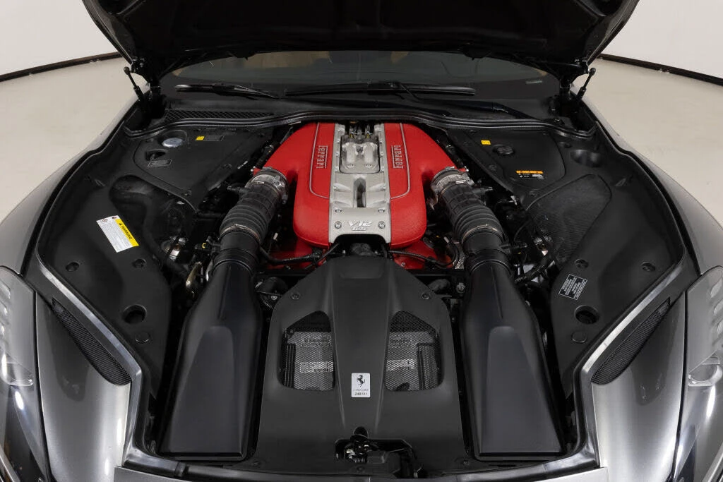 2019 Ferrari 812 Superfast - Image 21 of 31