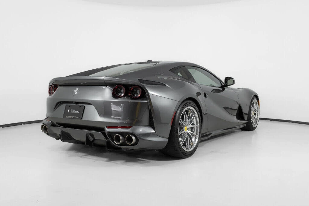 2019 Ferrari 812 Superfast - Image 8 of 31