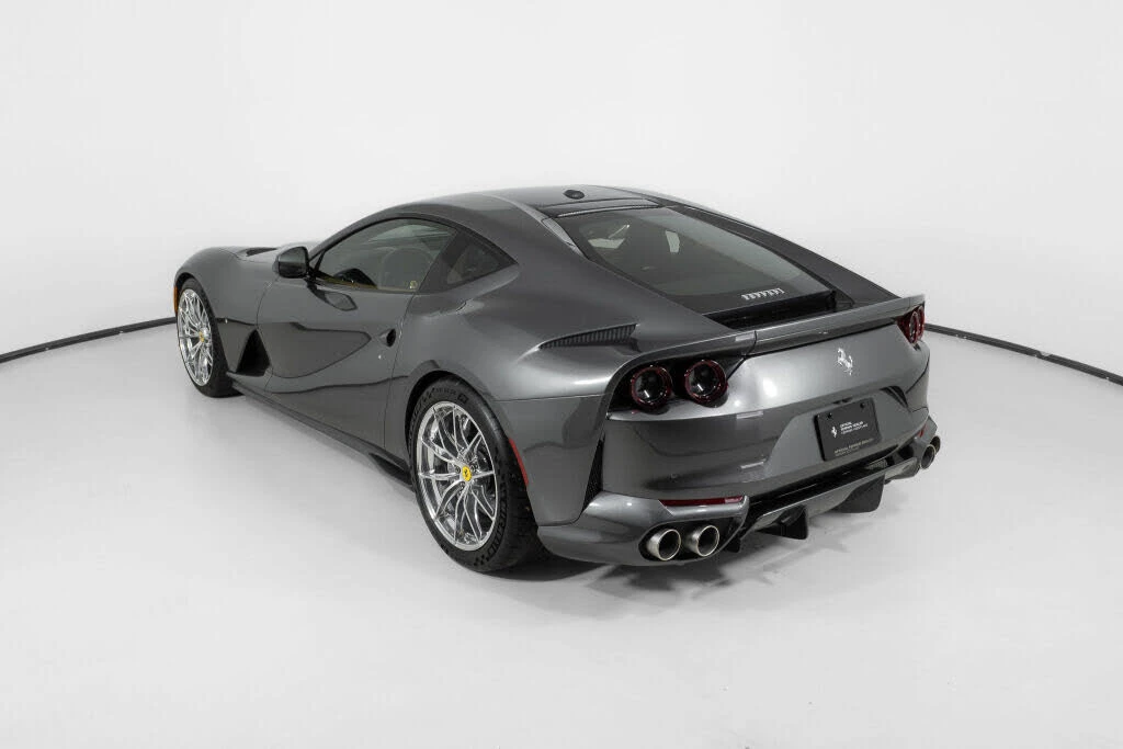 2019 Ferrari 812 Superfast - Image 5 of 31